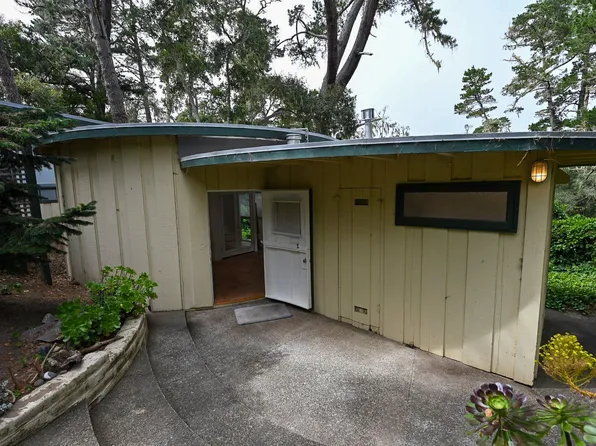 Dolores Street Triplex, 24682 Dolores St #B, Carmel, CA 93923