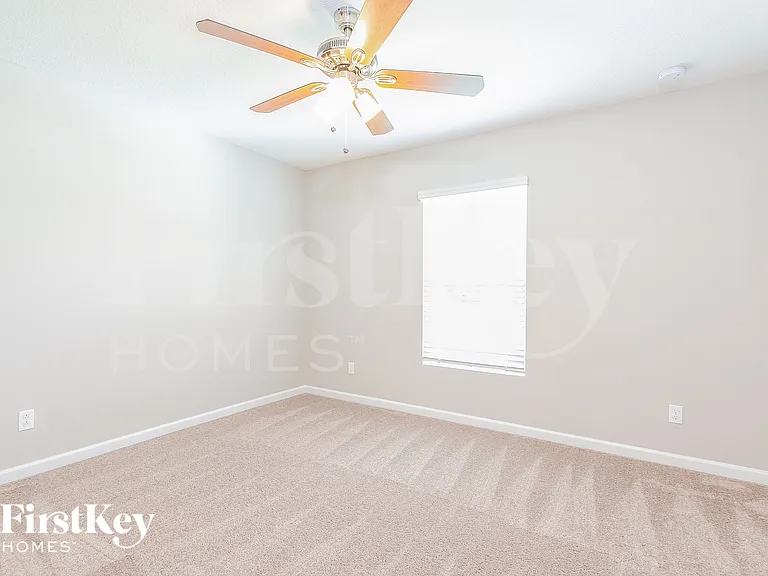 1950 SW Sylvester Ln — Photo 10