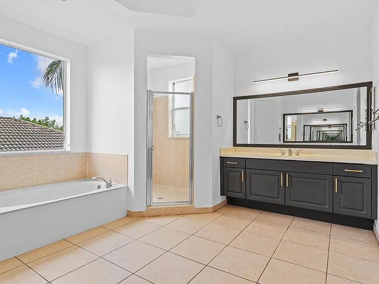 1831 Waldorf Dr — Photo 46