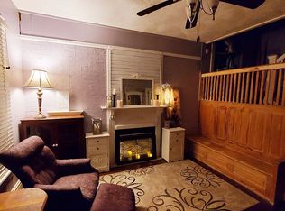 1334 Holmes Ave, Springfield, IL 62704