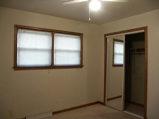 4th image of 9538 S Sacramento Ave