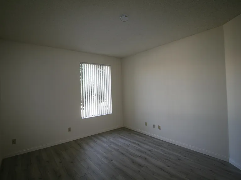 3637 Clarington Ave #113 — Photo 10