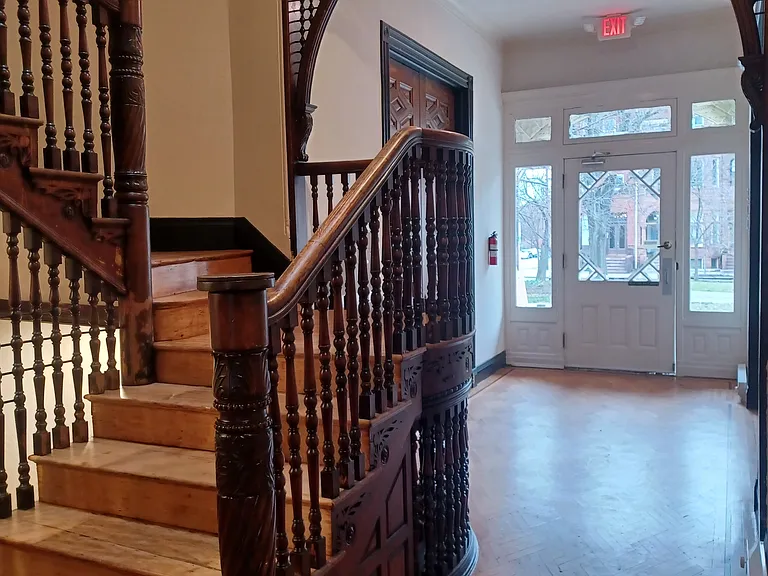1814 Eutaw Pl — Photo 8