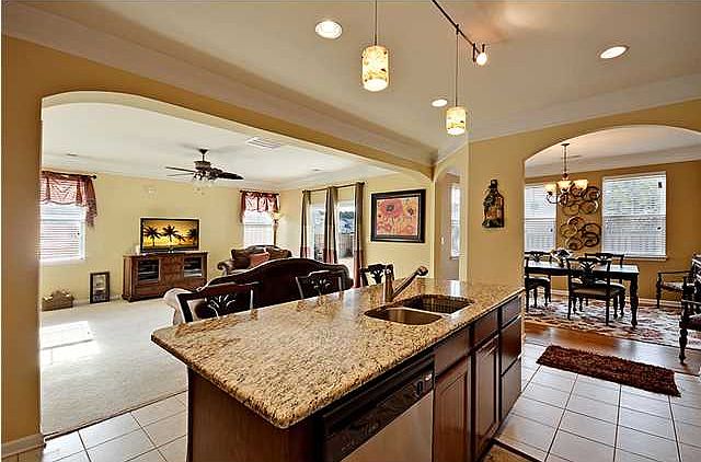 2nd image of 368 Sanctuary Park Dr
