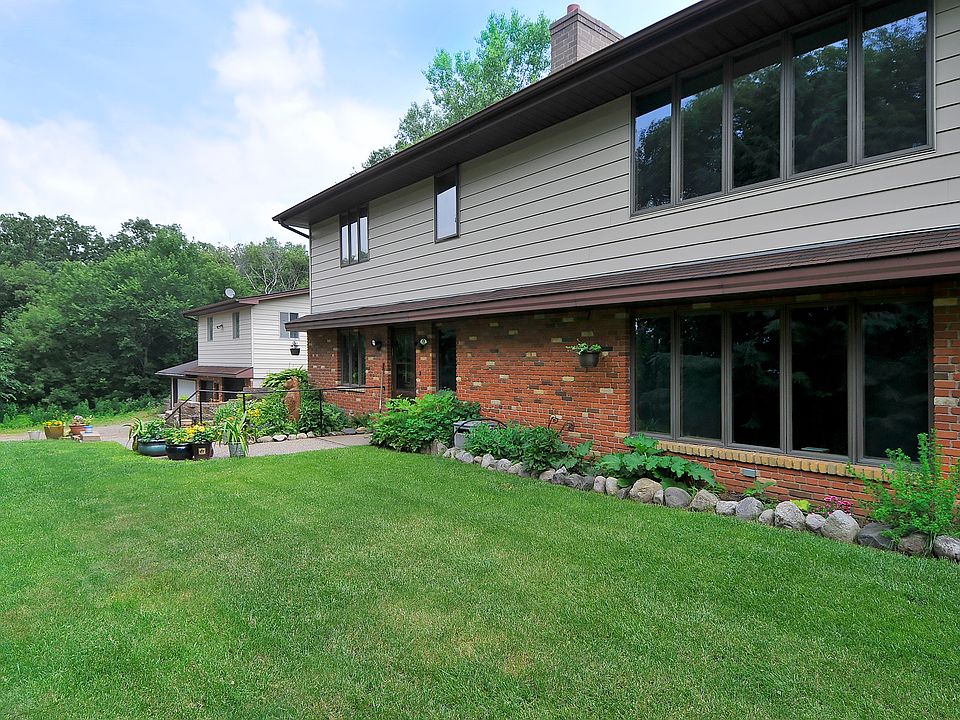 2nd image of 9290 Barnes Ave