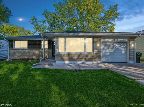 3235 Newcastle Rd, Waukegan, IL 60087