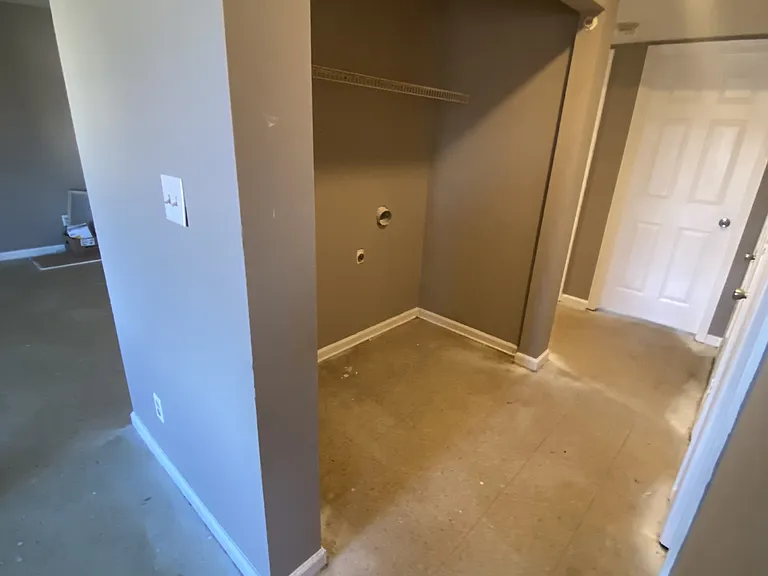 989 Bryant Way E — Photo 1