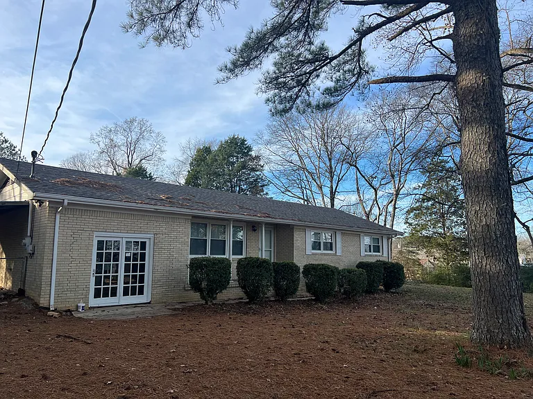1710 Slaughter Rd — Photo 1