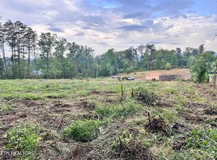 1546 Hall Acres Dr, Knoxville, TN 37918