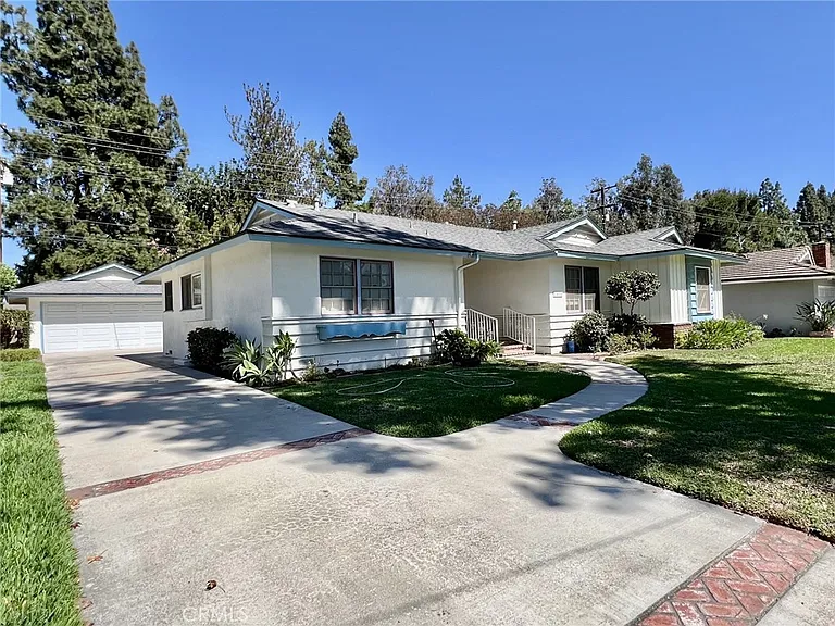 2408 S 8th Ave — Photo 25