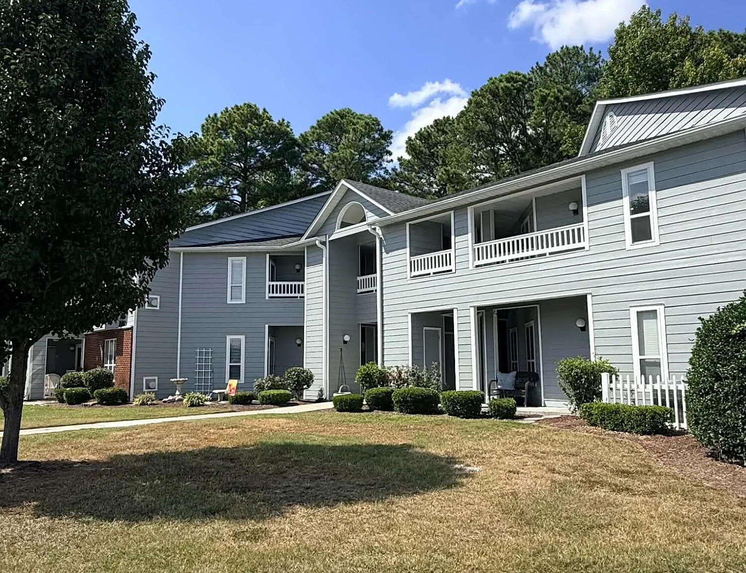 2 bed, 2.0 bath, 1156 sqft, $1,400 — Photo 1