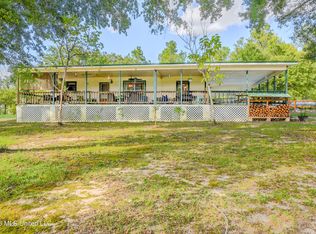 213 Sand Spring Loop, Leakesville, MS 39451