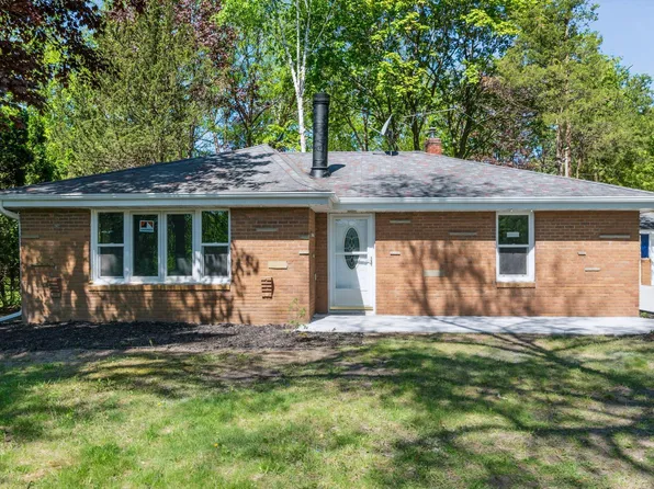 5107 Long Ave, White Bear Lake, MN 55110