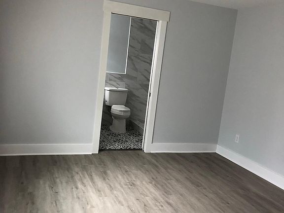 5th image of 101 Apricot St