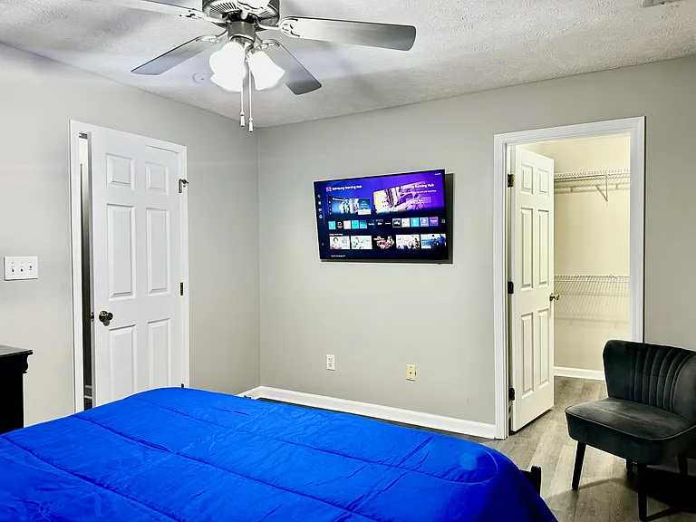 1710 Renwick Dr #204 — Photo 9