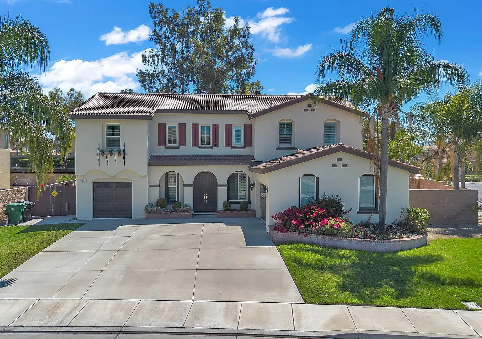 13402 Jasper Loop — Photo 1