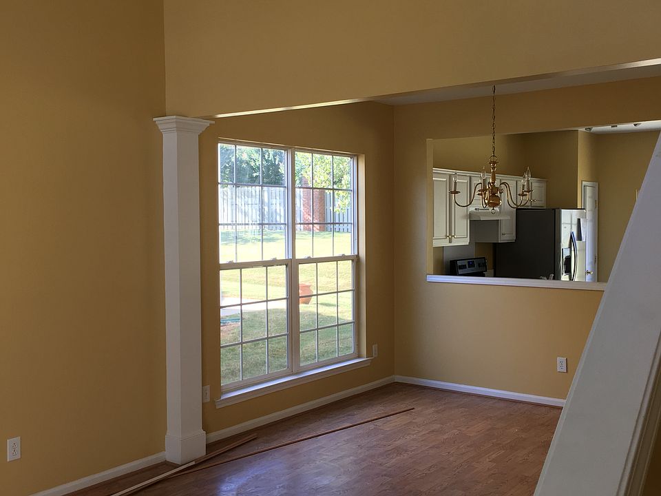 1st image of 3441 Laurenhurst Ln