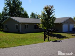 1589 Woodland Ct, Spooner, WI 54801
