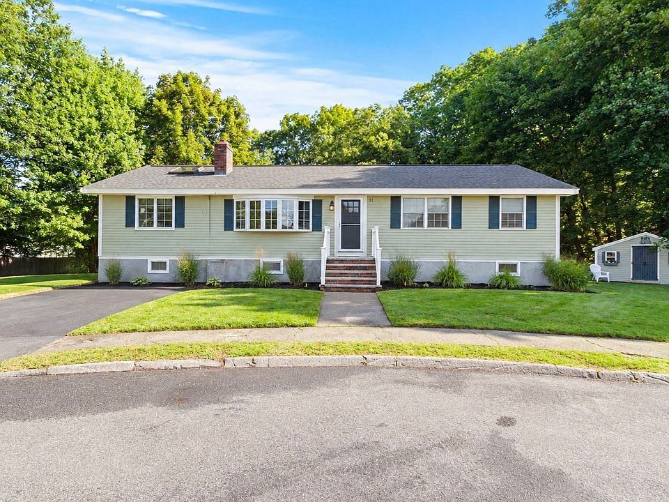 1st image of 31 Columbus Rd