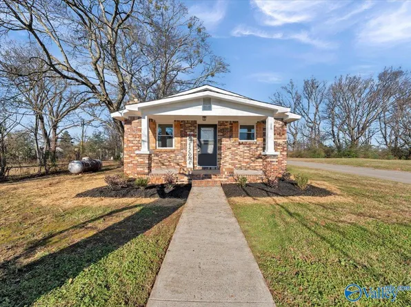 749 Sykes St NW, Decatur, AL 35601