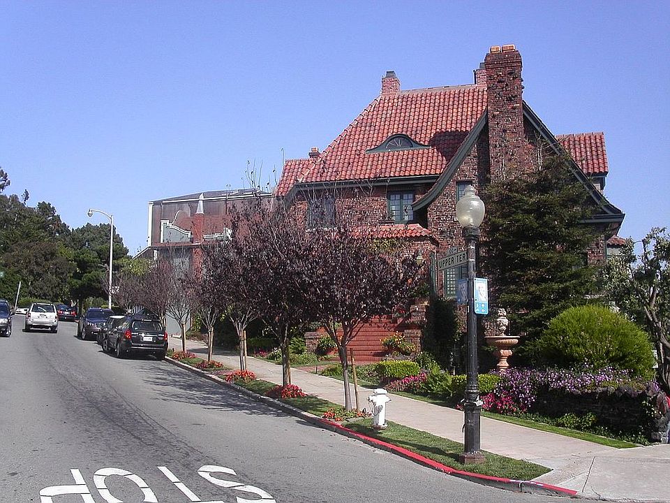 front view from Upper Terrace & Roosevelt Streets