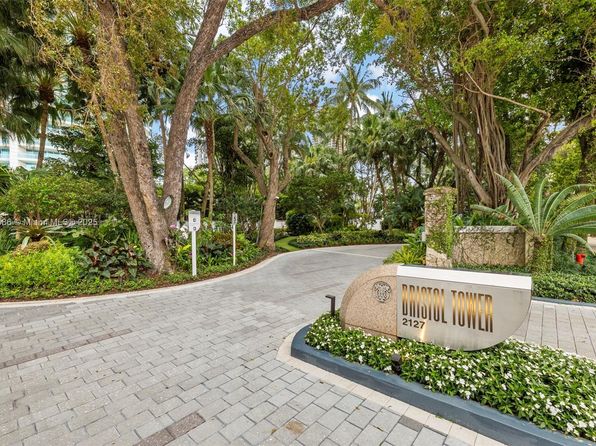 2127 Brickell Ave APT 1504