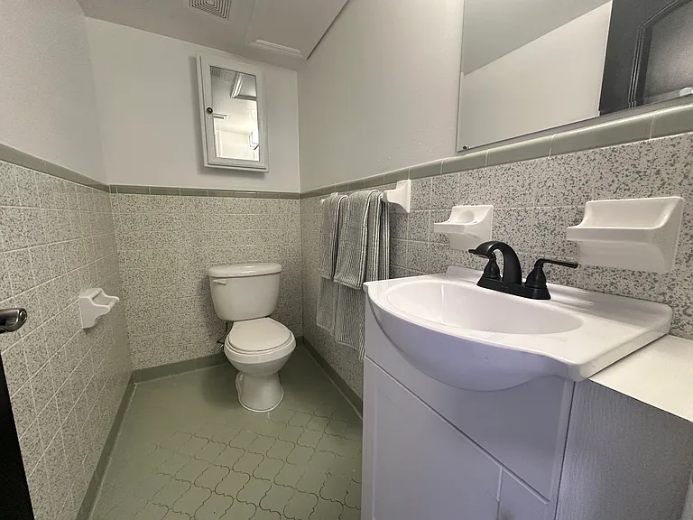 6203 Tindal St #B — Photo 9