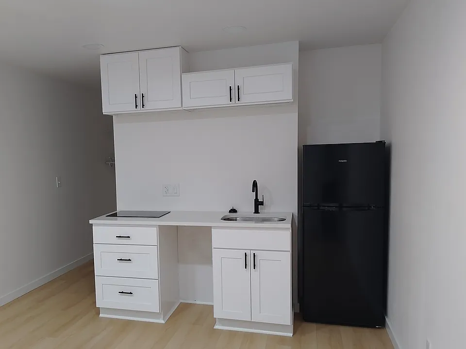 Kenmore Apartments