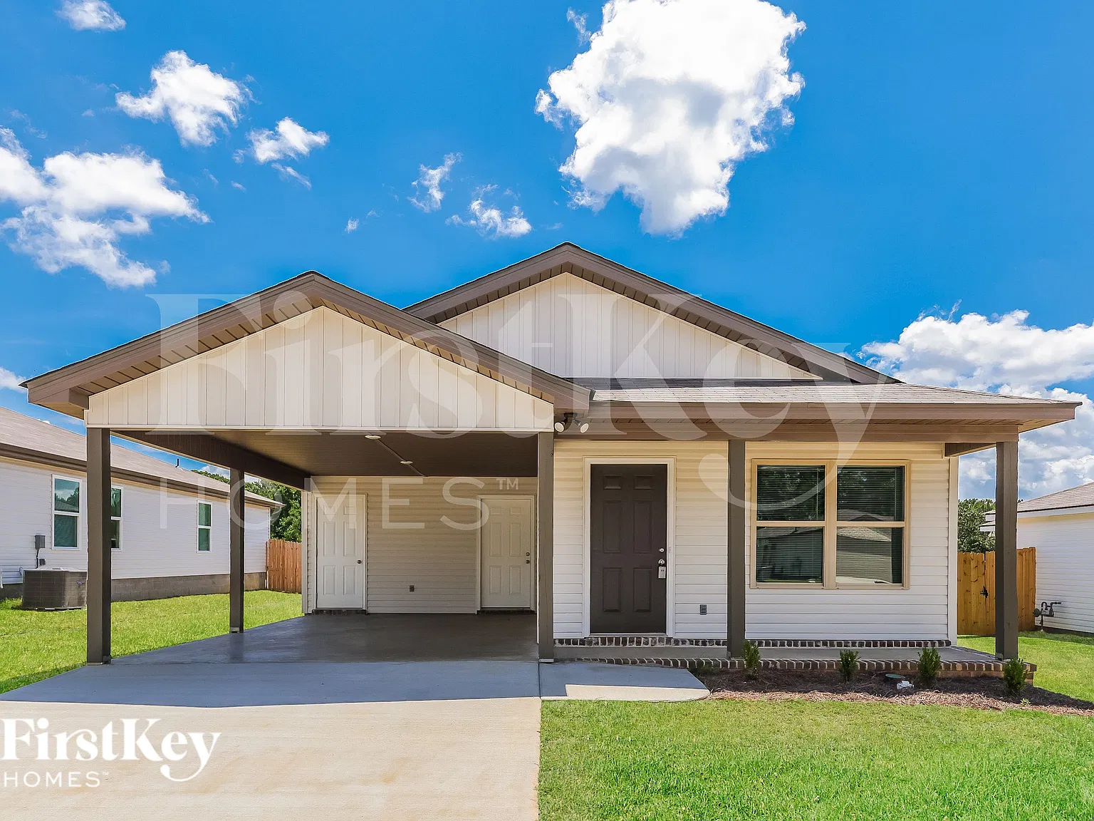 3 bed, 2.0 bath, 1227 sqft, $1,650 — Photo 2