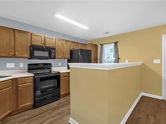 4th image of 5602 Fellowship Dr