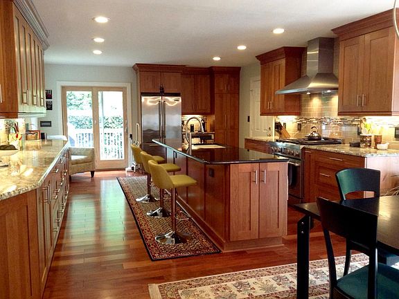 Kitchen/Dining Room area 30'X15'