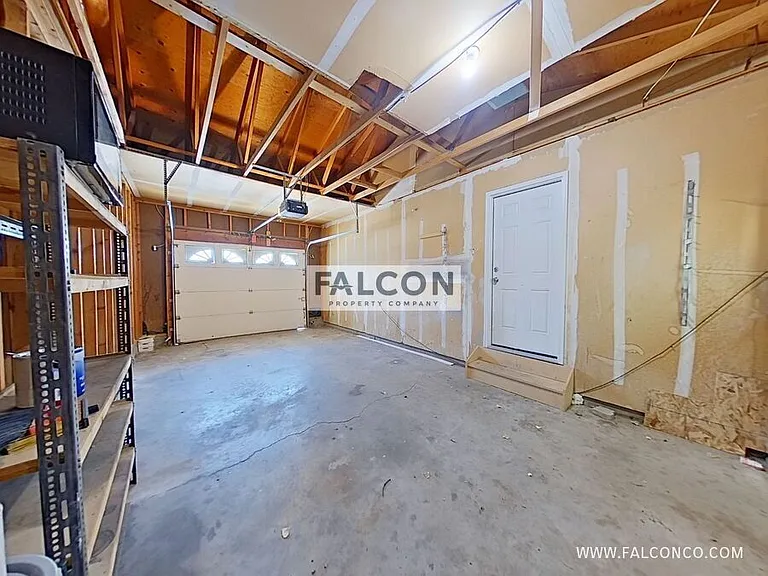 6974 Metropolitan St — Photo 18