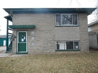 1605 11th St, Waukegan, IL 60085