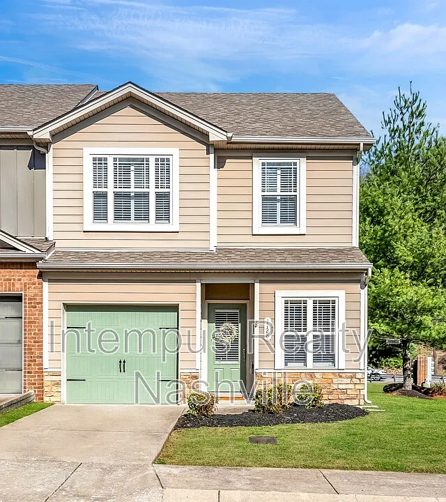 1128 Woodbury Falls Ct