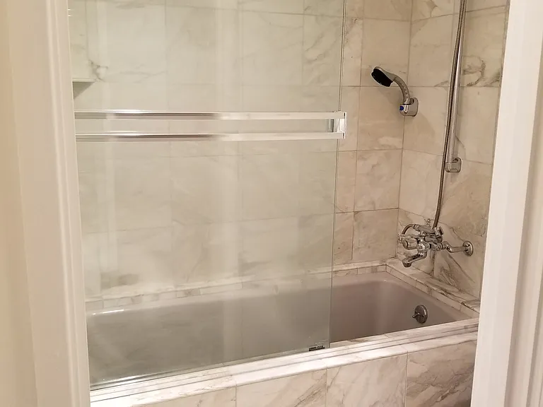 640 Davis St #49 — Photo 9