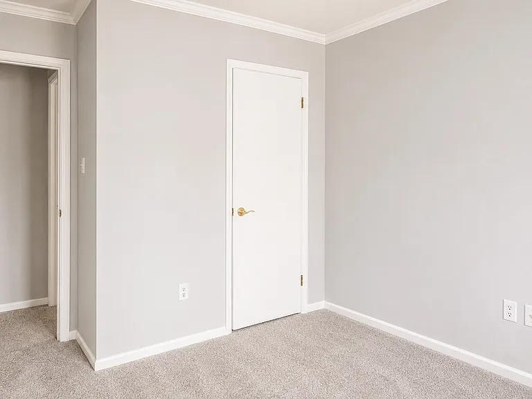 118 Henning Dr — Photo 15