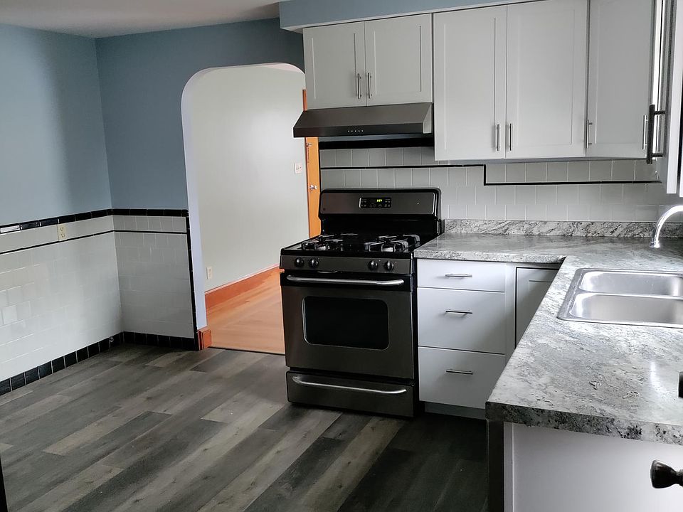 1st image of 99 Burbank St Floor 2