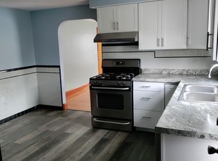 99 Burbank St FLOOR 2, Cranston, RI 02910