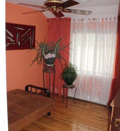 4th image of 35 Bayview Ln