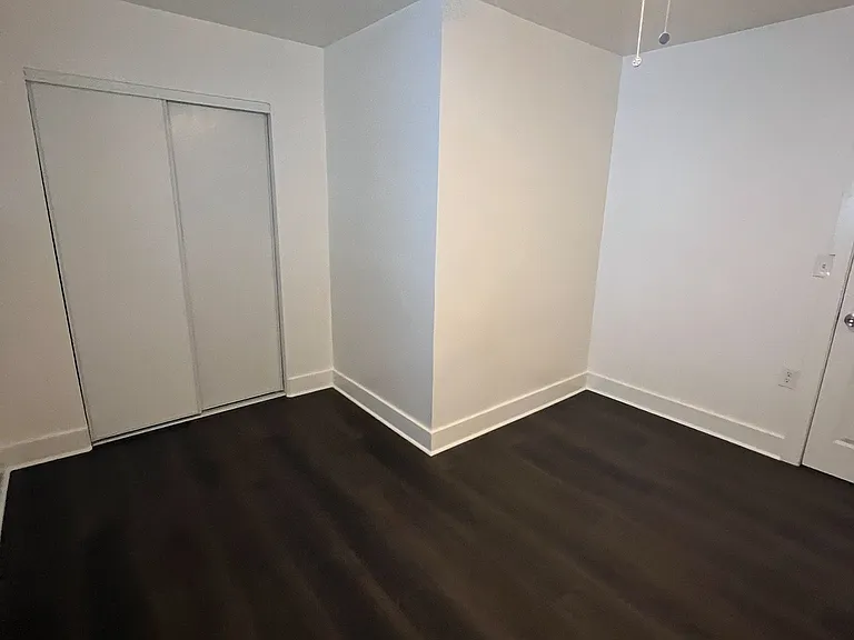 1487 N Mountain View Ave — Photo 5