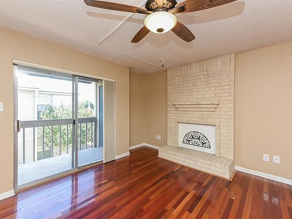 3rd image of 3919 Fairmont Pkwy APT 260