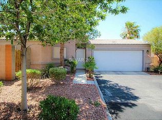 6645 Diamond Care Dr, Las Vegas, NV 89122