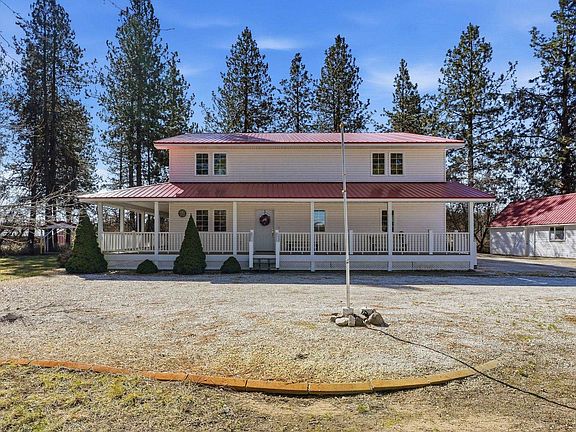 2nd image of 717 W Antler Rd