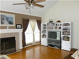 5th image of 6219 Sandy Hollow Dr