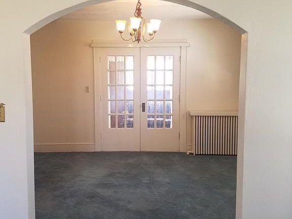 4th image of 1009 Jeanette Ave