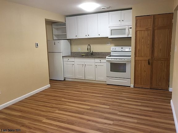 2nd image of 12 Colonial Village Dr APT 1