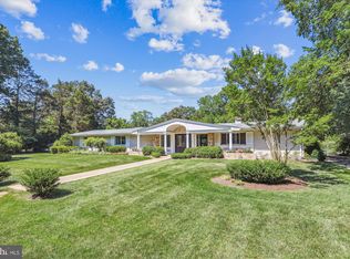 7910 W Boulevard Dr, Alexandria, VA 22308