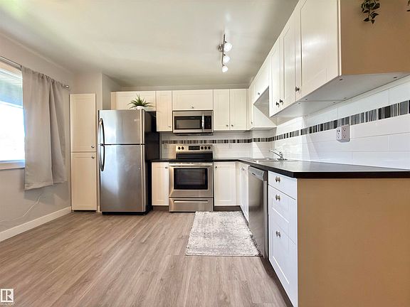 5th image of 18010 98th Ave NW #13