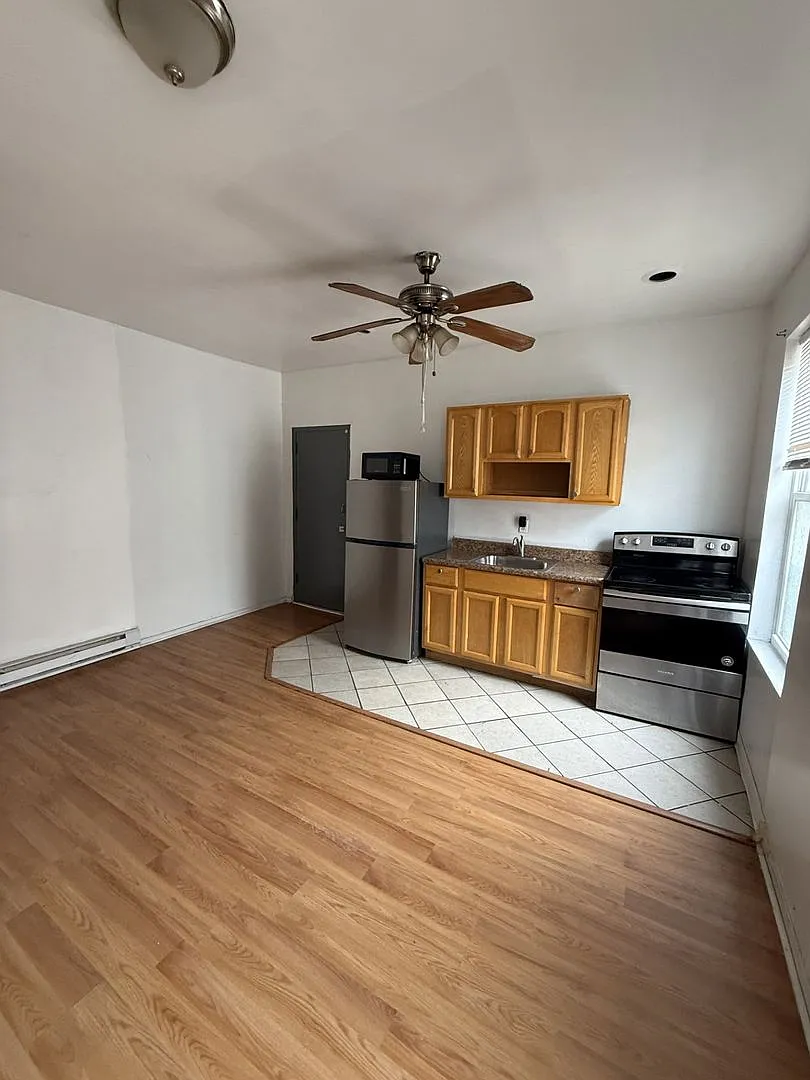 5119 Chestnut St — Photo 3