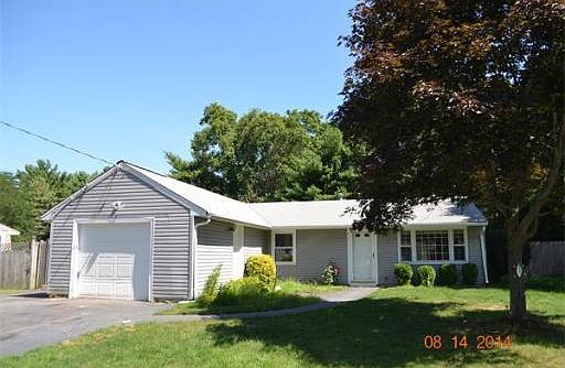 2nd image of 16 Pine Tree Dr
